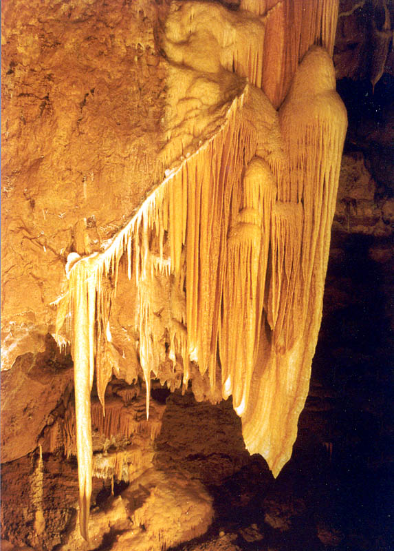 Jenolan Caves3