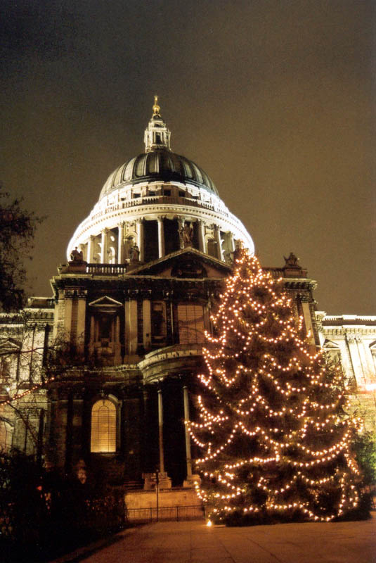 st-pauls-at-xmas